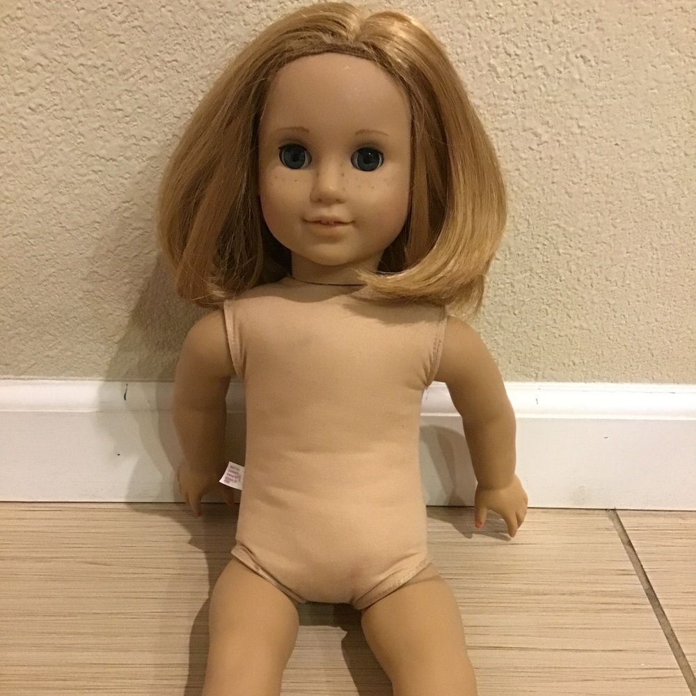 Blonde short hair 18" American girl doll - used